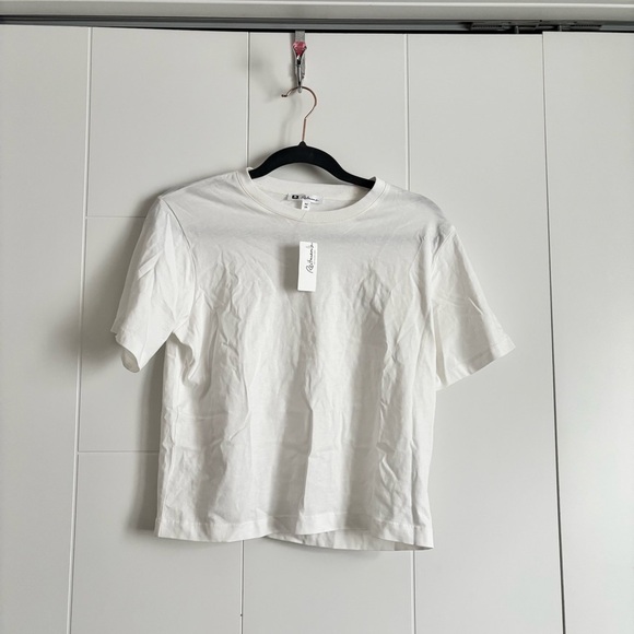 Reitmans Tops - 3/$25 Reitmans Boxy White Short Sleeve T-Shirt